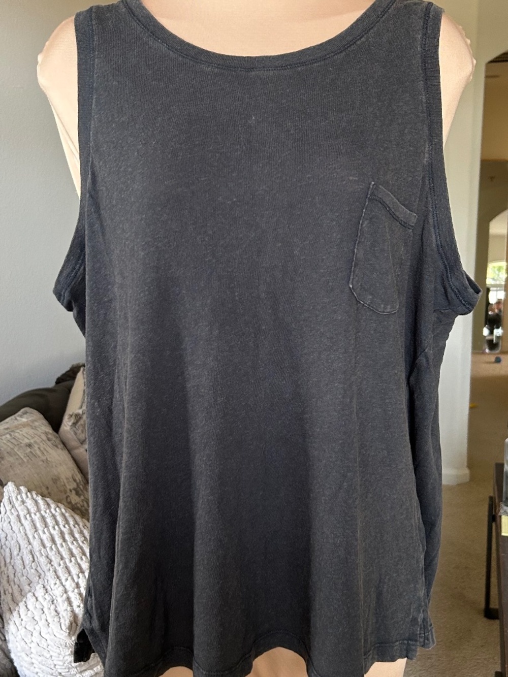UNIVERSAL THREAD Gray Wash Relaxed Slub Knit Tank Top - L